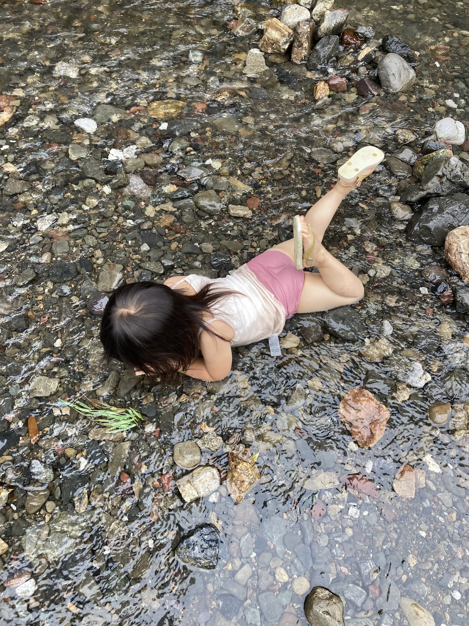 川遊び